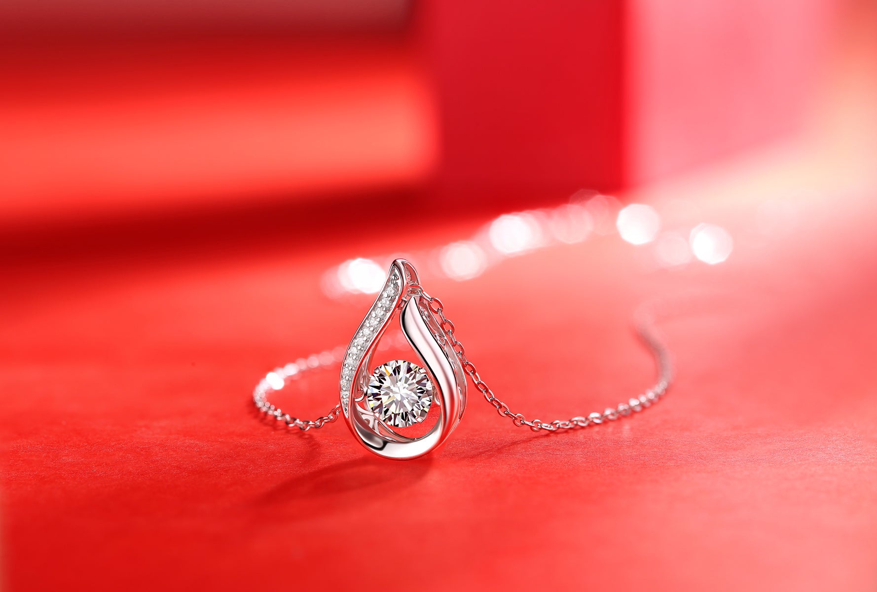 Diamond Pendant Necklace 