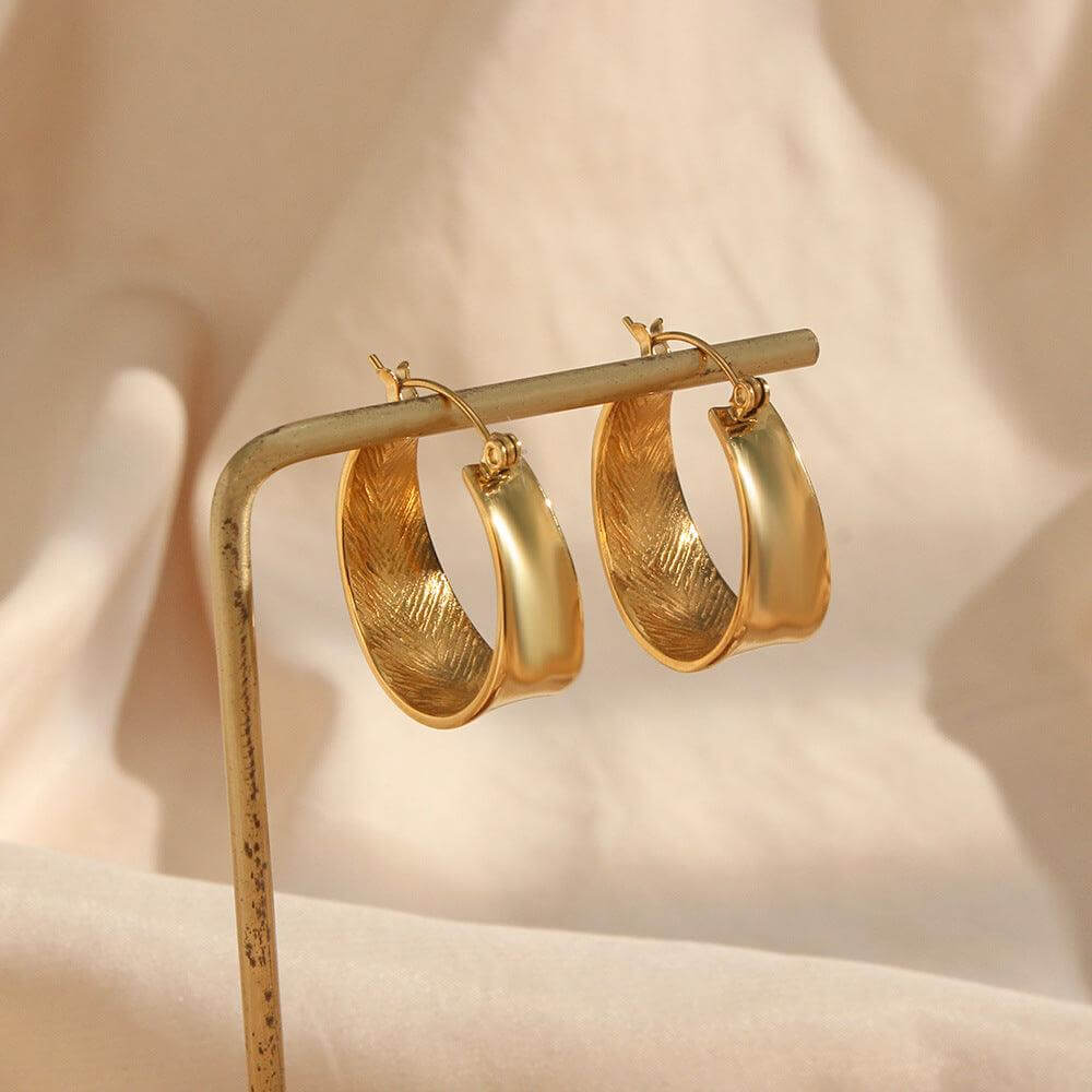 unique gold earrings Geometric Gradient Size Gold Earrings