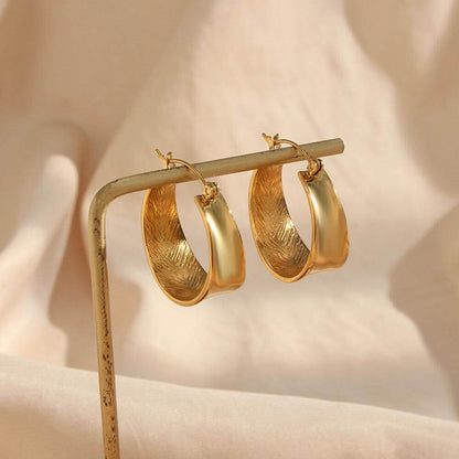 unique gold earrings Geometric Gradient Size Gold Earrings