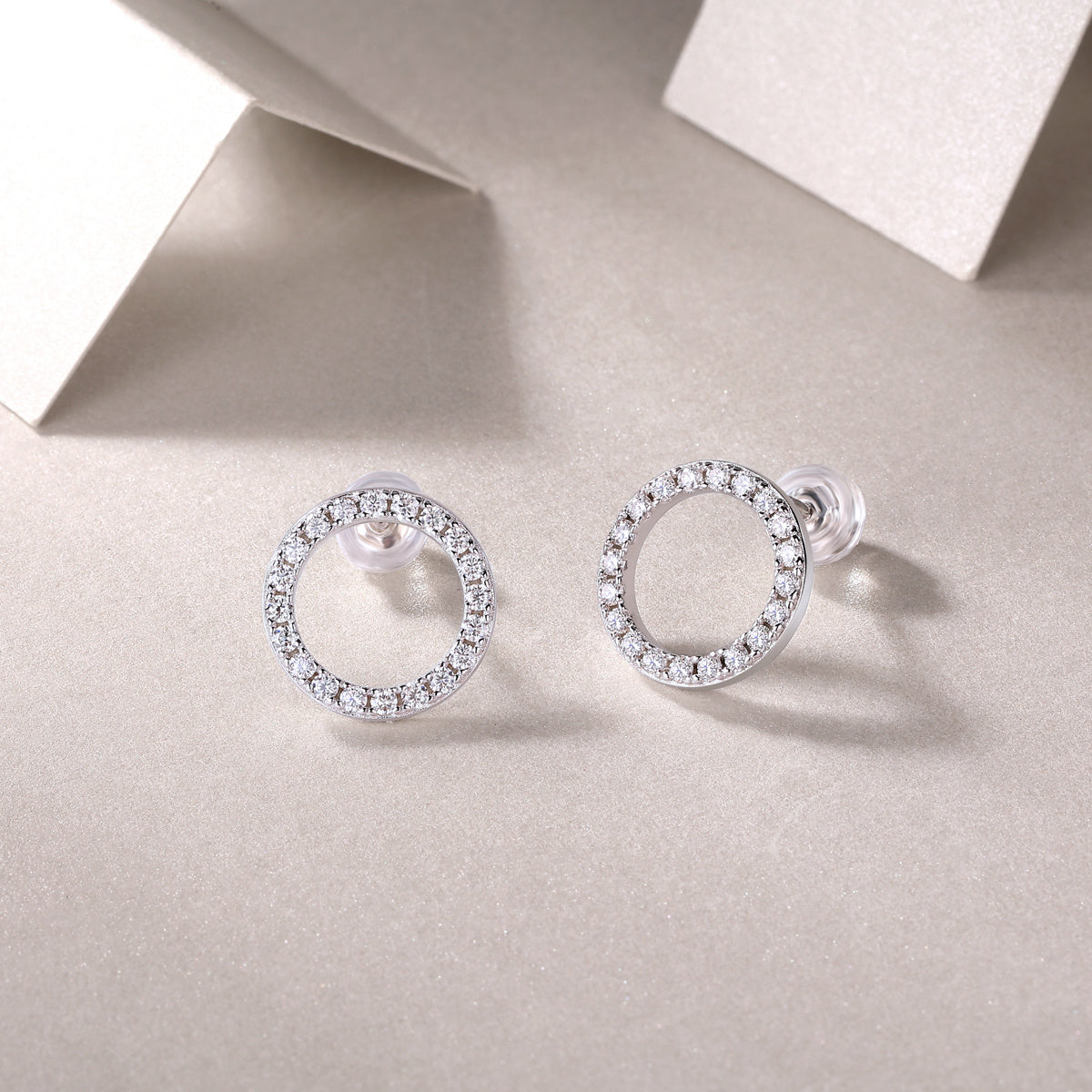 Diamond Stud Earring